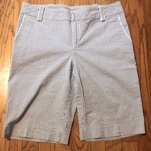 Seersucker women’s Bermuda shorts size 8